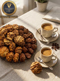 بيتي فور فاخر مع فنجان قهوة من متجر Verona Sweets في السويد - Luxury bitifour cookies with coffee
