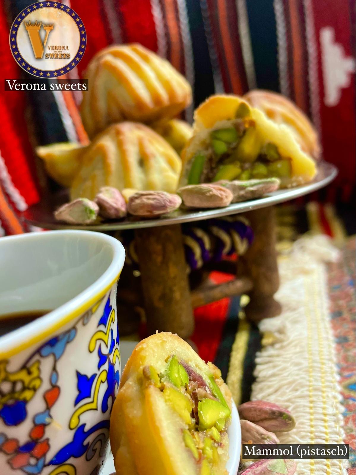 معمول بالفستق الحلبي الفاخر من Verona Sweets في السويد - Pistachio mammol sweets⁠